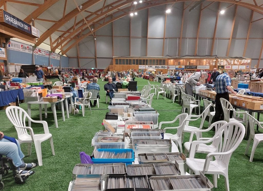 Telemarkshallen med brukt varer