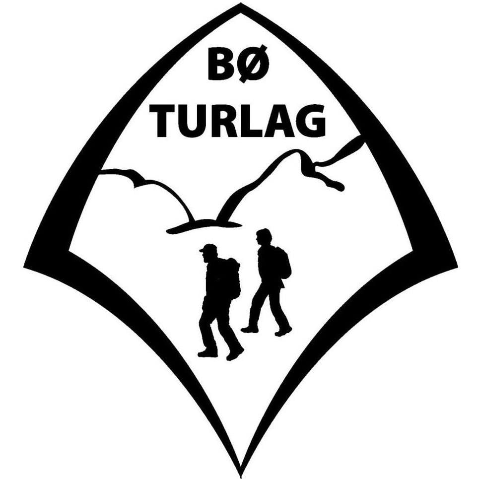 Logoen til Bø Turlag med to turgåere og fjell i bakgrunnen.