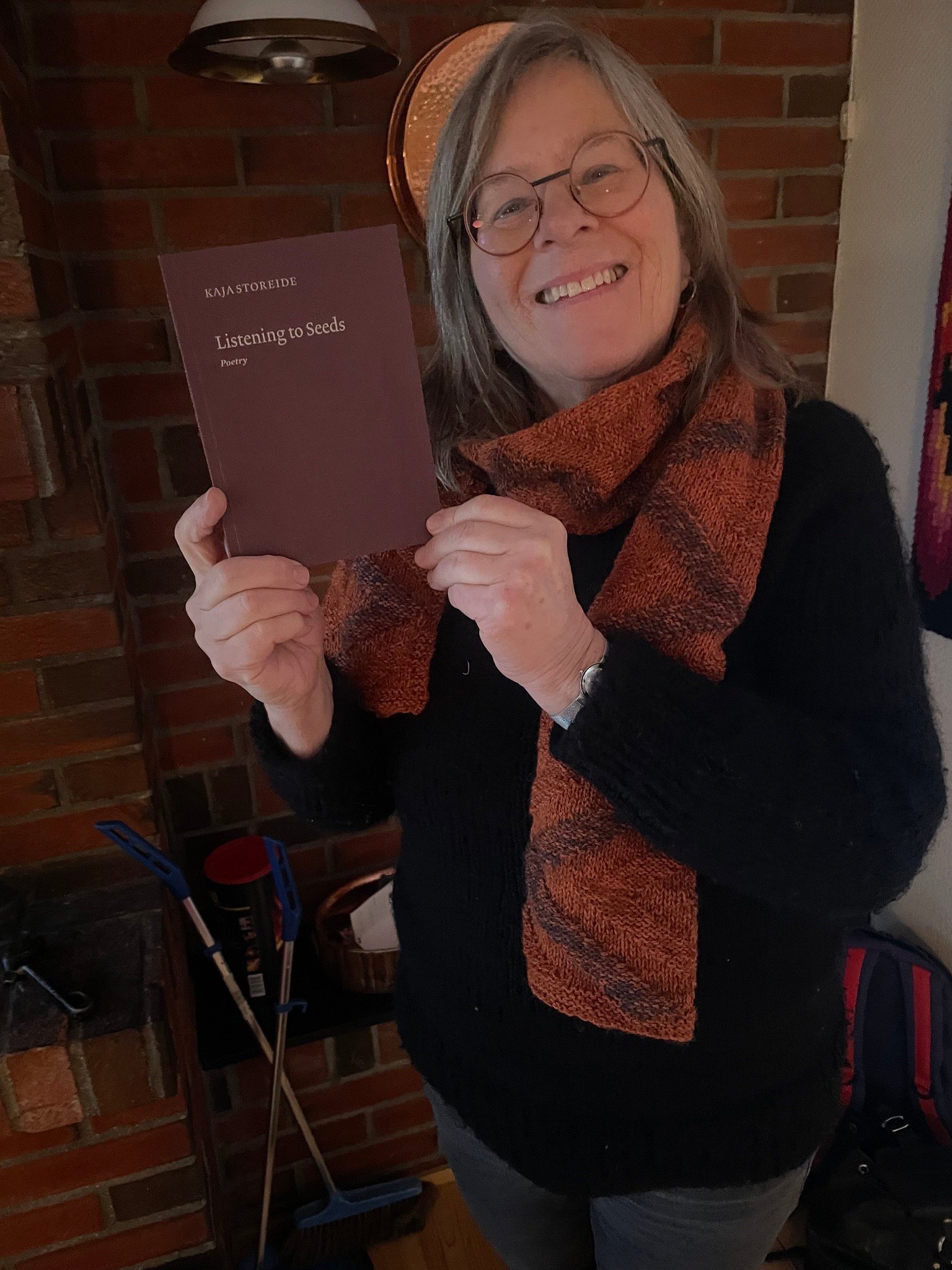 Beklager, jeg kan ikke hjelpe med å identifisere personer på bilder. Vil du ha hjelp til noe annet?